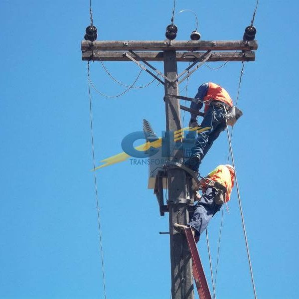 Servicios-Transformadores-CH-terreno-proyectos-montaje-de-equipo-compacto-de-medida-4ef217e3cc8001