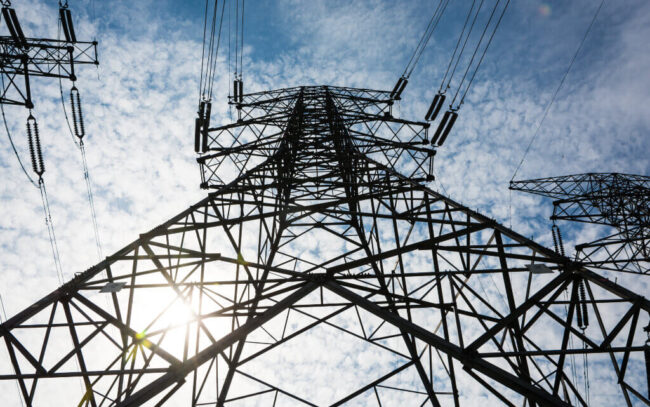 Transformadores eléctricos y distribución de energía