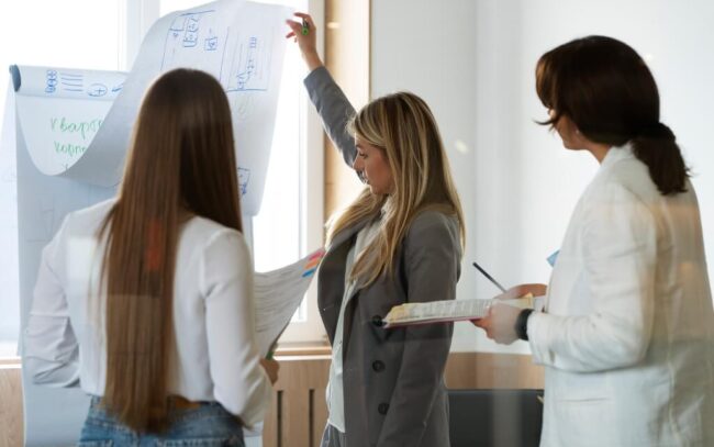 Programa de Liderazgo de Mujeres en Energía en Chile